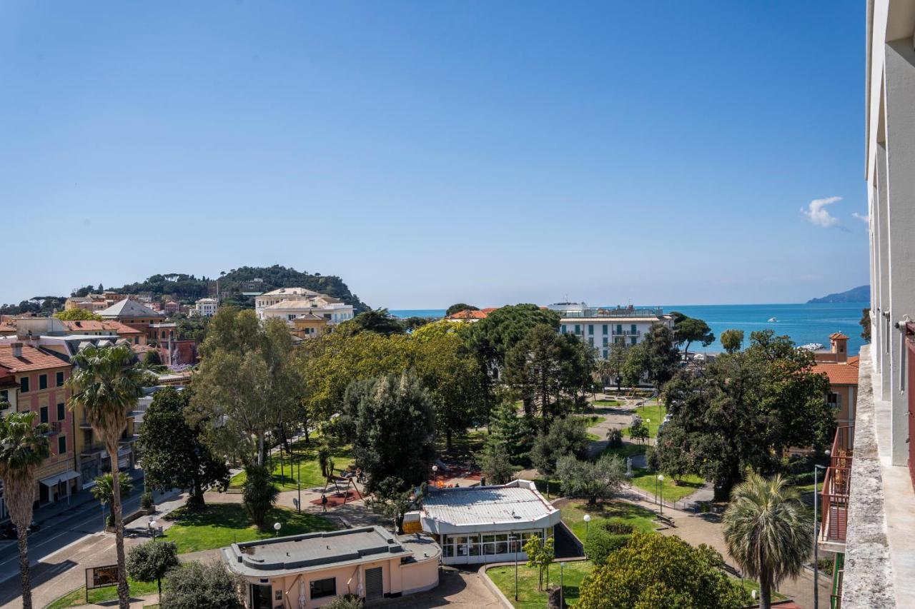 025 - Casa Panoramica In Centro, 90Metri Spiaggia Vista Mare Con Terrazzo Vista Portofino Appartement Sestri Levante Buitenkant foto